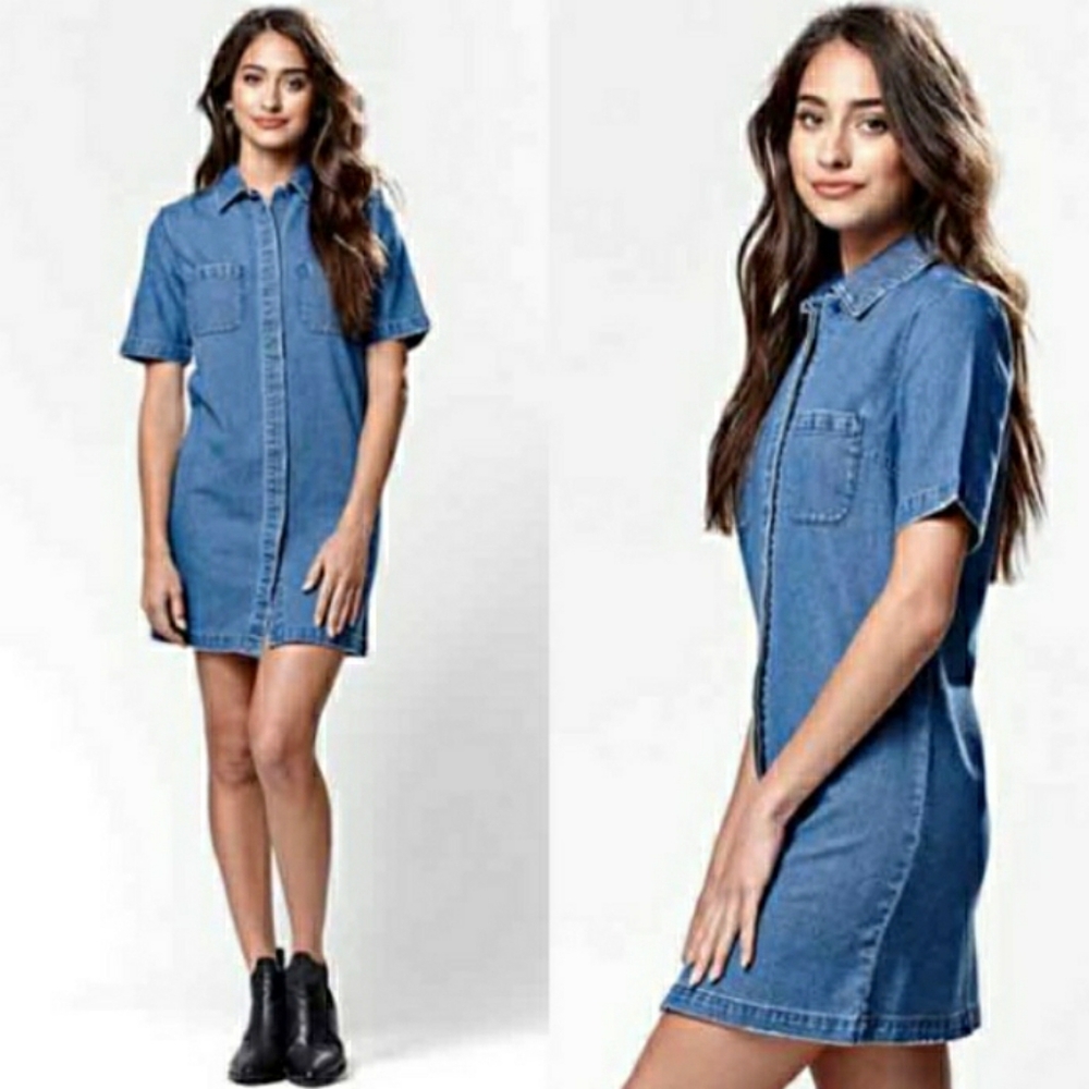 KENDALL + KYLIE Denim Collared Button Up Short Sleeve Dress Small